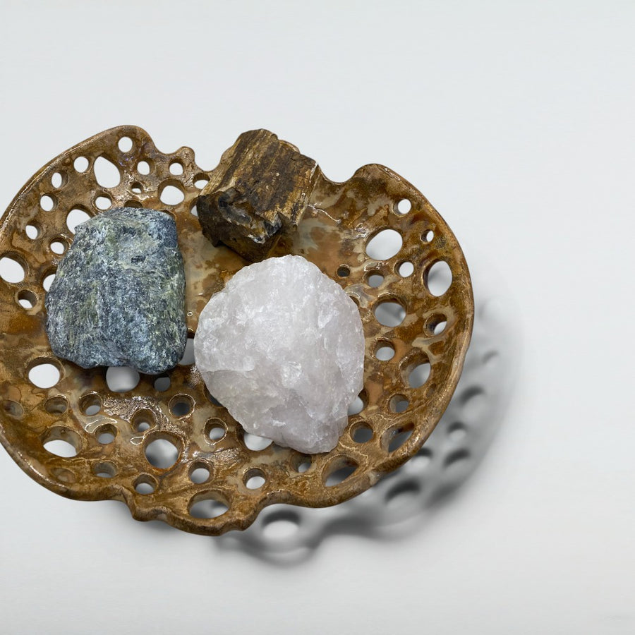 Dora Deco honey lacework fruit bowl — handmade stoneware, one of a kind, photo 1