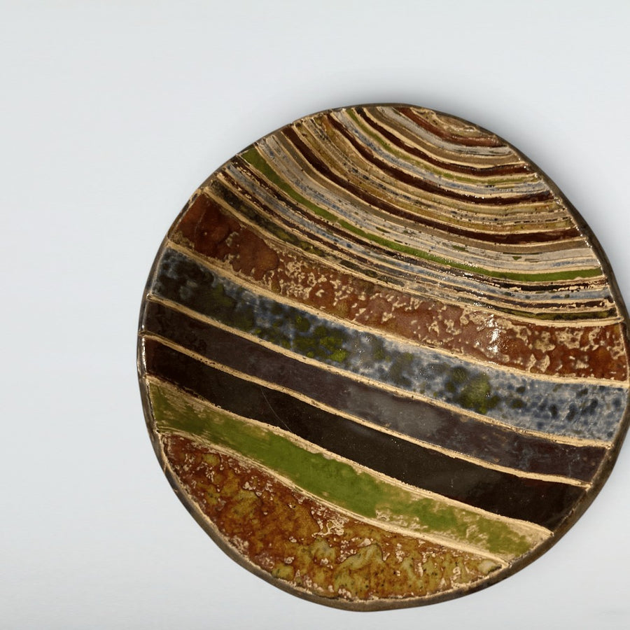 Dora Deco strata-round-plate — handmade stoneware, one of a kind, photo 1