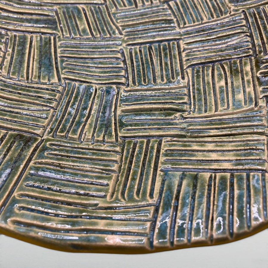 Dora Deco wicker-weave-plate-green — handmade stoneware, one of a kind, photo 1