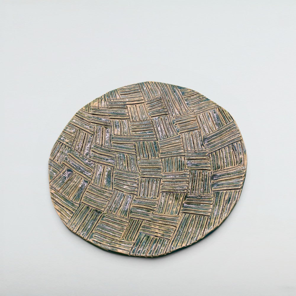 Dora Deco wicker-weave-plate-green — handmade stoneware, one of a kind, photo 2